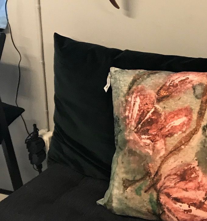 Återförsäljare ateljé Antonmyra och Brasier bags, Erik Dahlbergsgatan 15 Göteborg

Magnolia slut i lager går att beställa
50x50